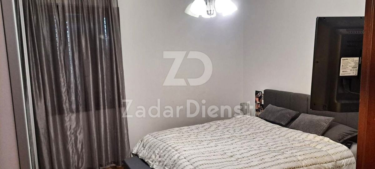 Casa con grande potenziale, a 200 m dal mare a Sukošan