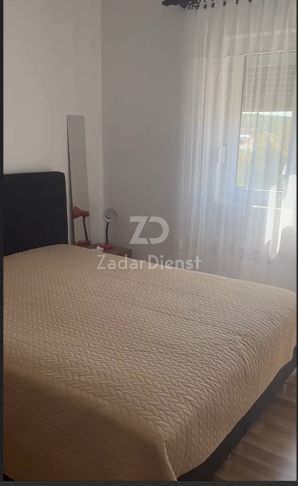 Appartamento con due camere al primo piano a Gornji Karin