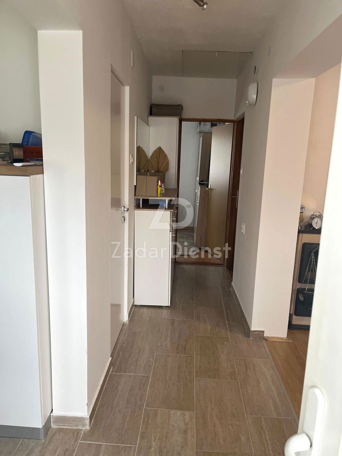 Appartamento con due camere al primo piano a Gornji Karin