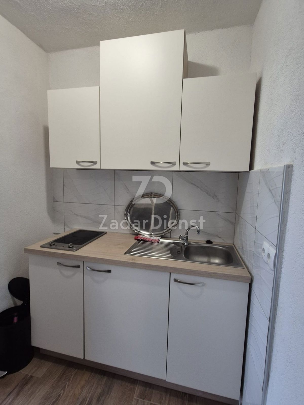 Appartamento arredato con vista mare a Maslenica