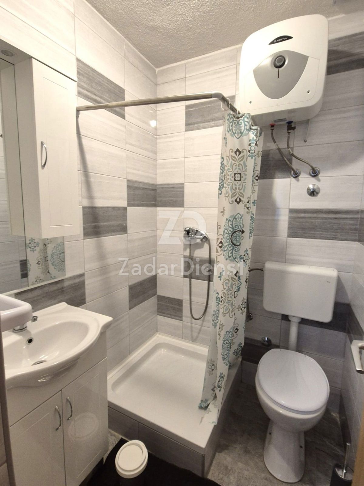 Appartamento arredato con vista mare a Maslenica