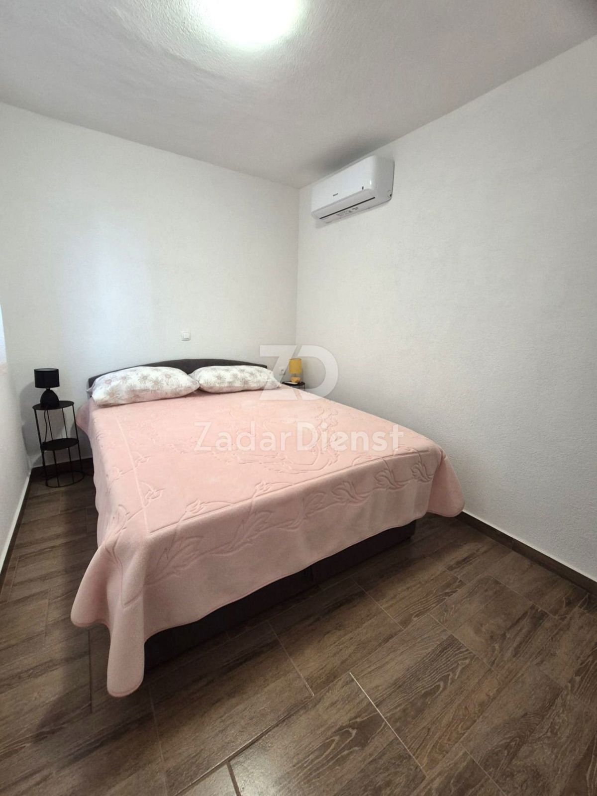 Appartamento arredato con vista mare a Maslenica