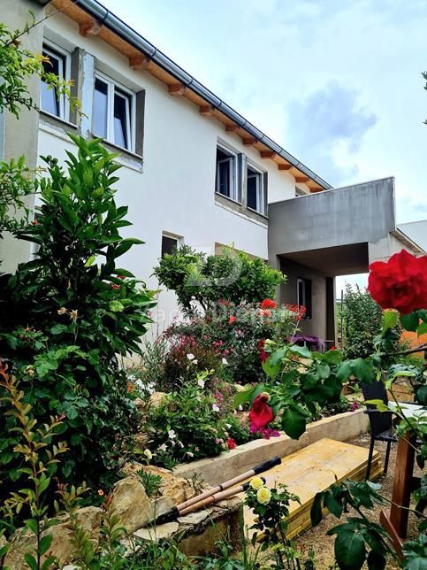 Appartamento arredato con vista mare a Maslenica