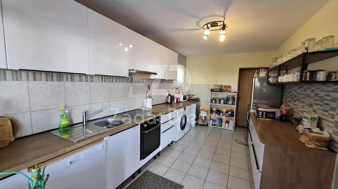 Casa di 274 m2 con vista sul mare a Kruševo