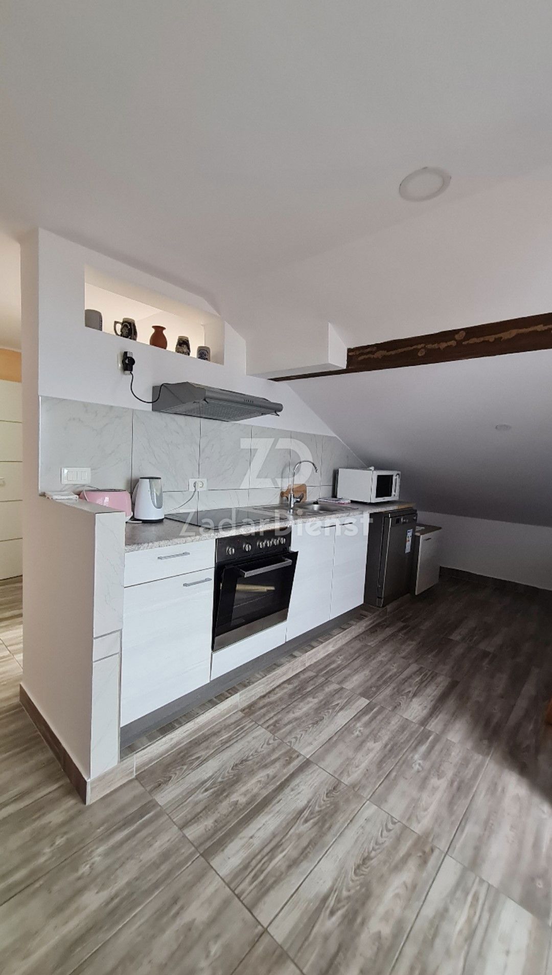 Casa di 274 m2 con vista sul mare a Kruševo