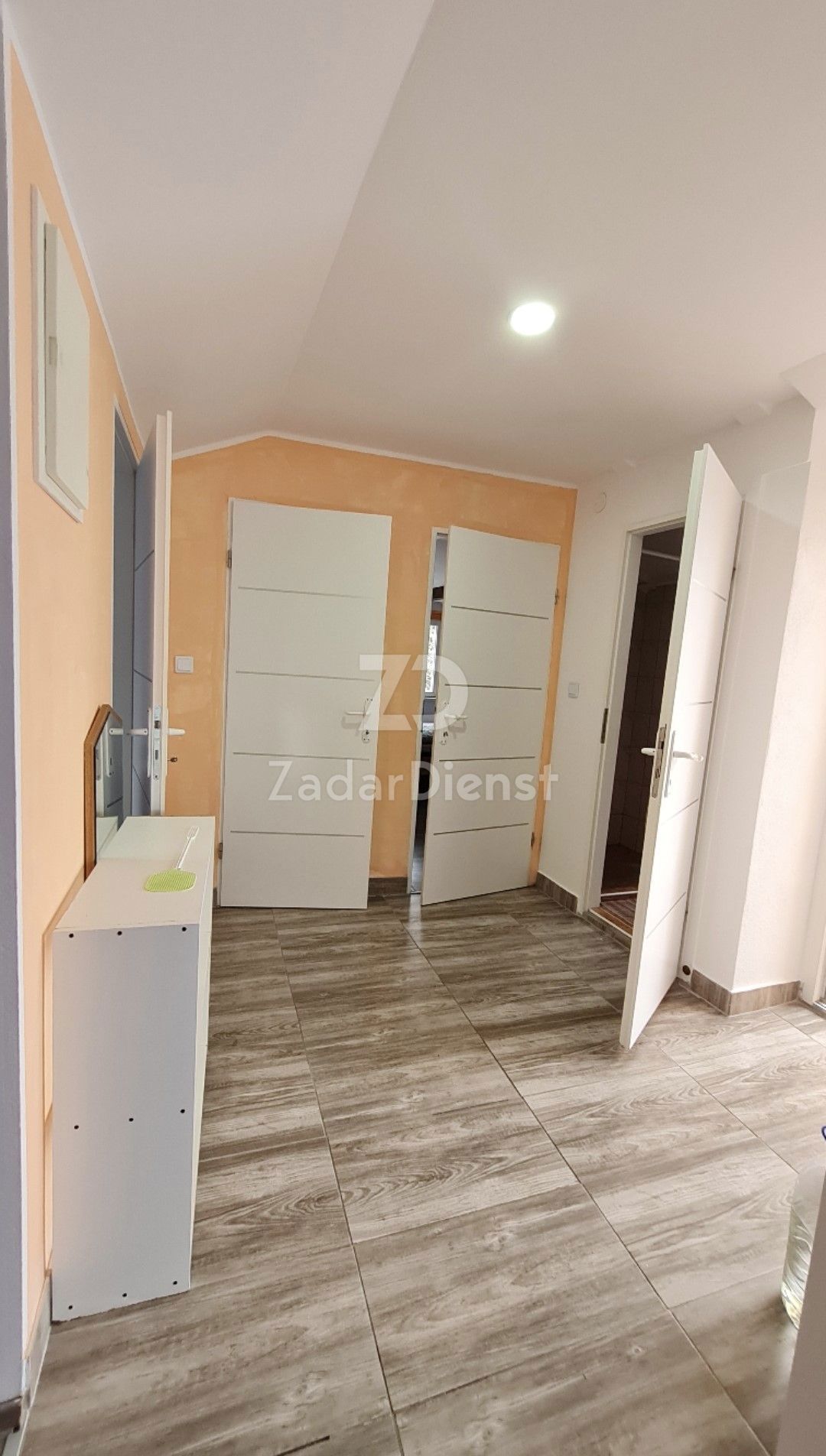 Casa di 274 m2 con vista sul mare a Kruševo