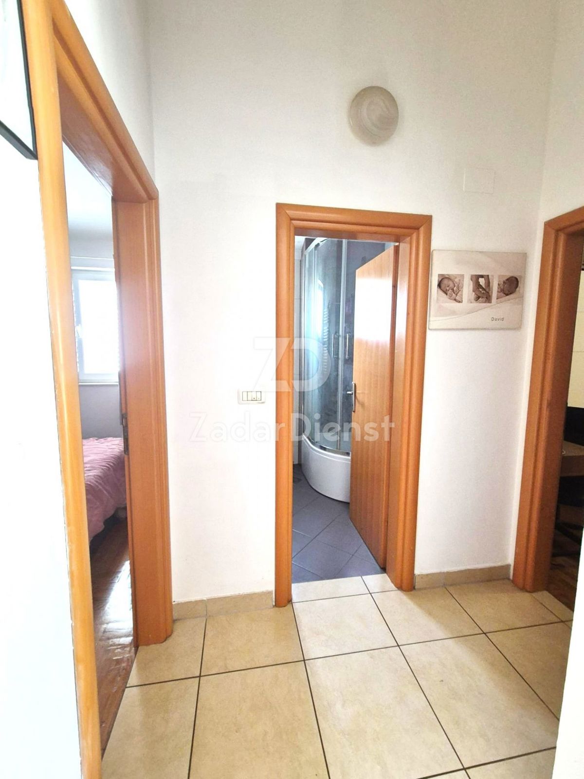 Appartamento con due camere di 55 m2 al 2º piano a Biograd na Moru