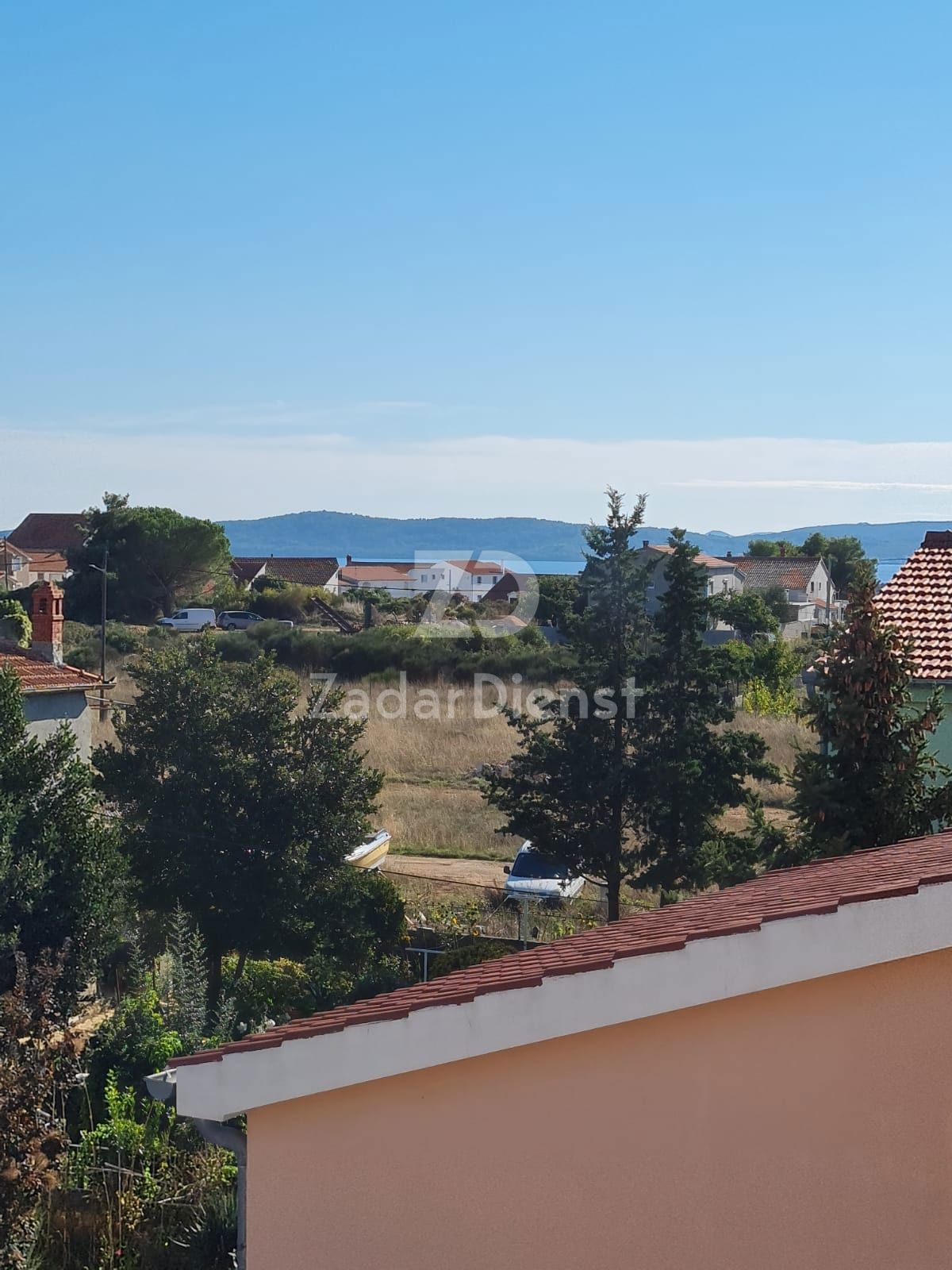 Casa unifamiliare di 334 m2 con 2 unità abitative - Zadar