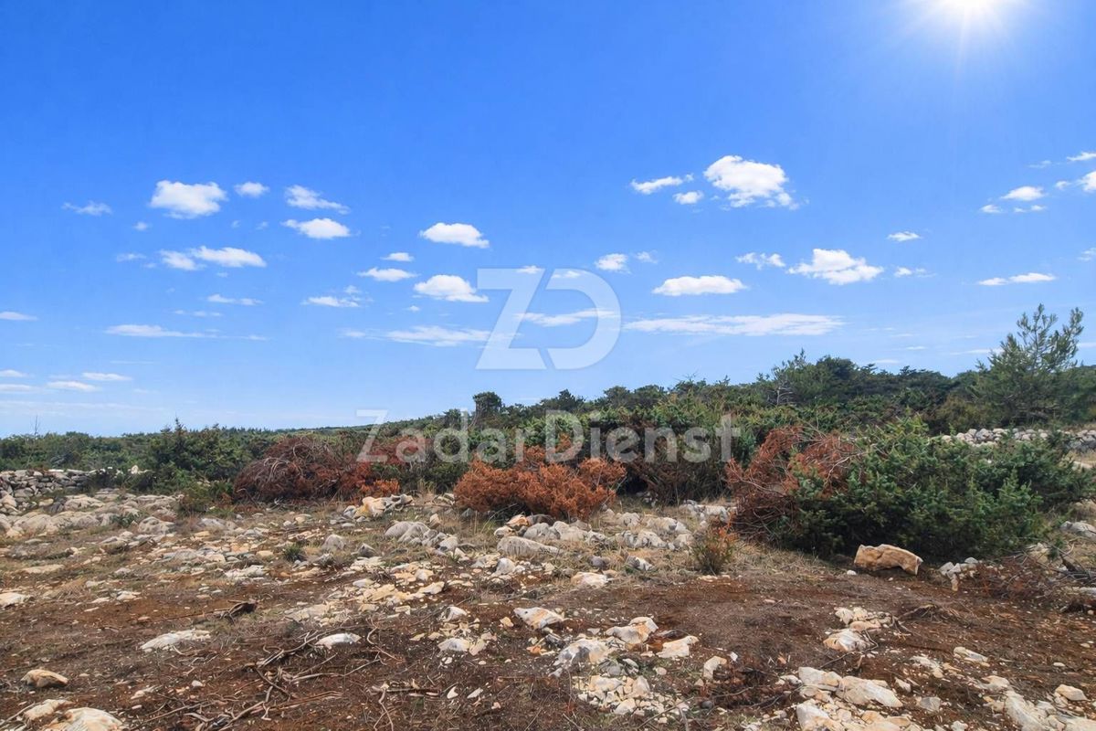 Terreno di 538 m2 con vista sul mare a Ražanac