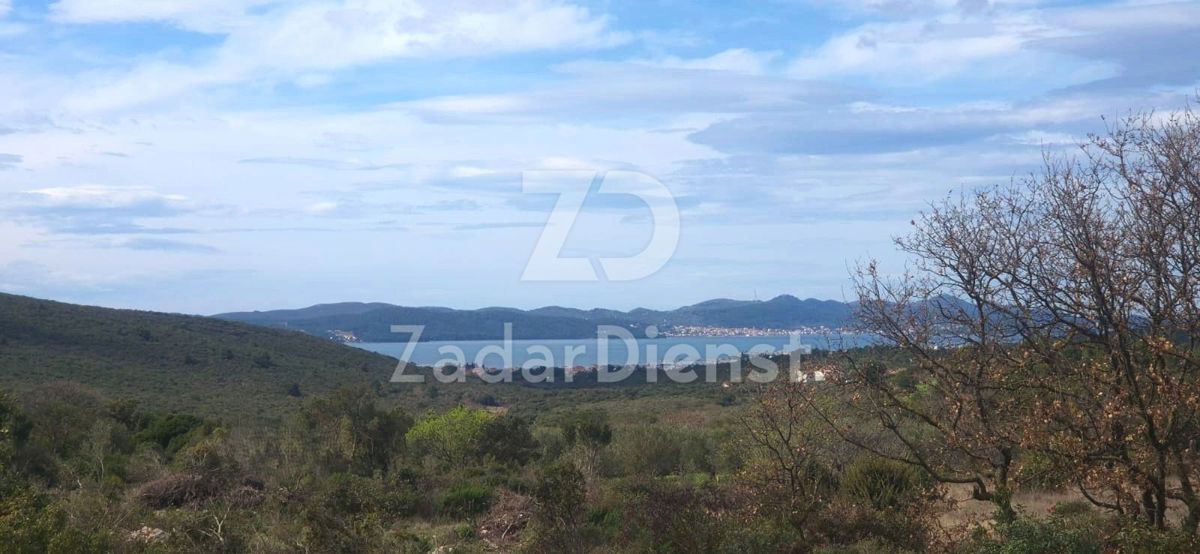 Terreno di 932 m2, con vista sul mare a Debeljak