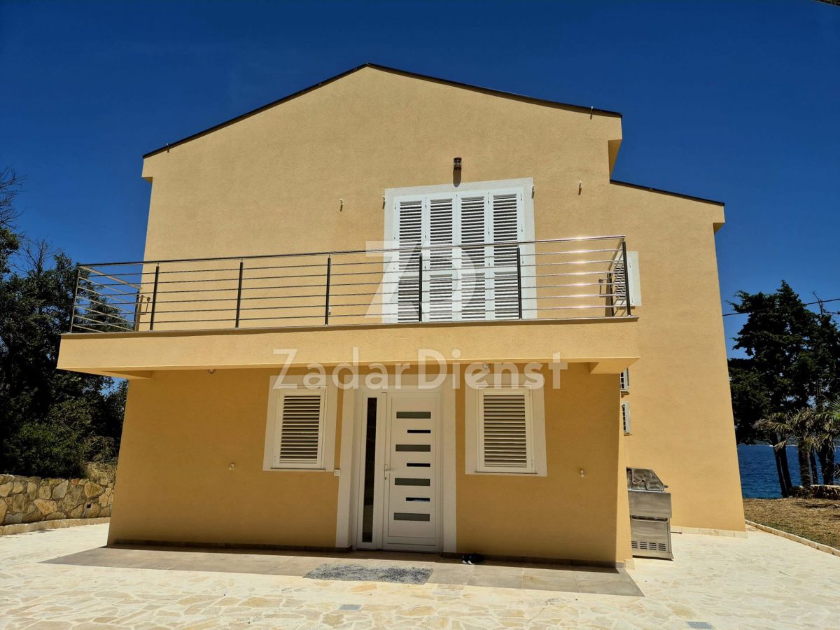 Casa moderna, prima fila sul mare - Mali Iž