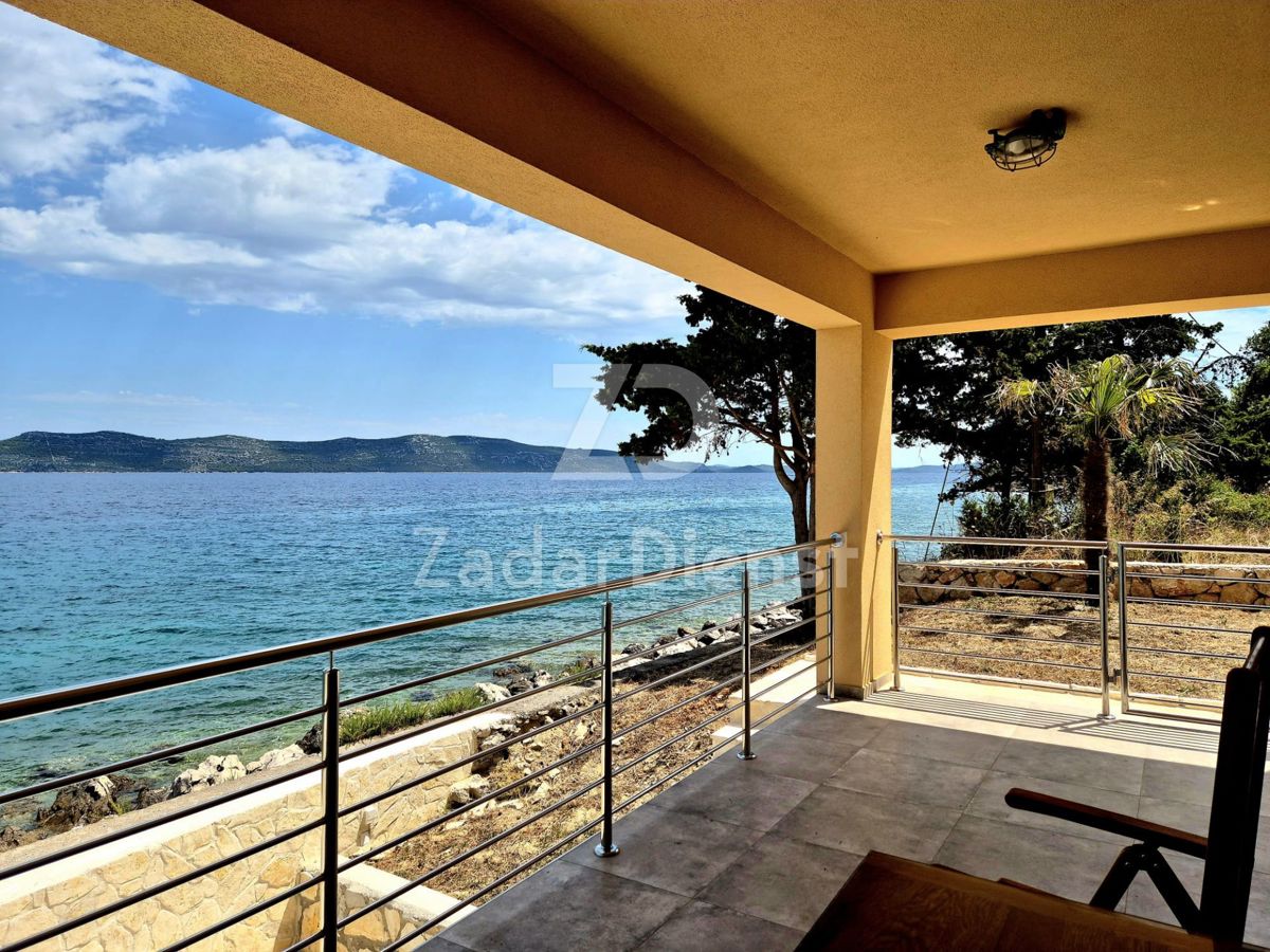 Casa moderna, prima fila sul mare - Mali Iž