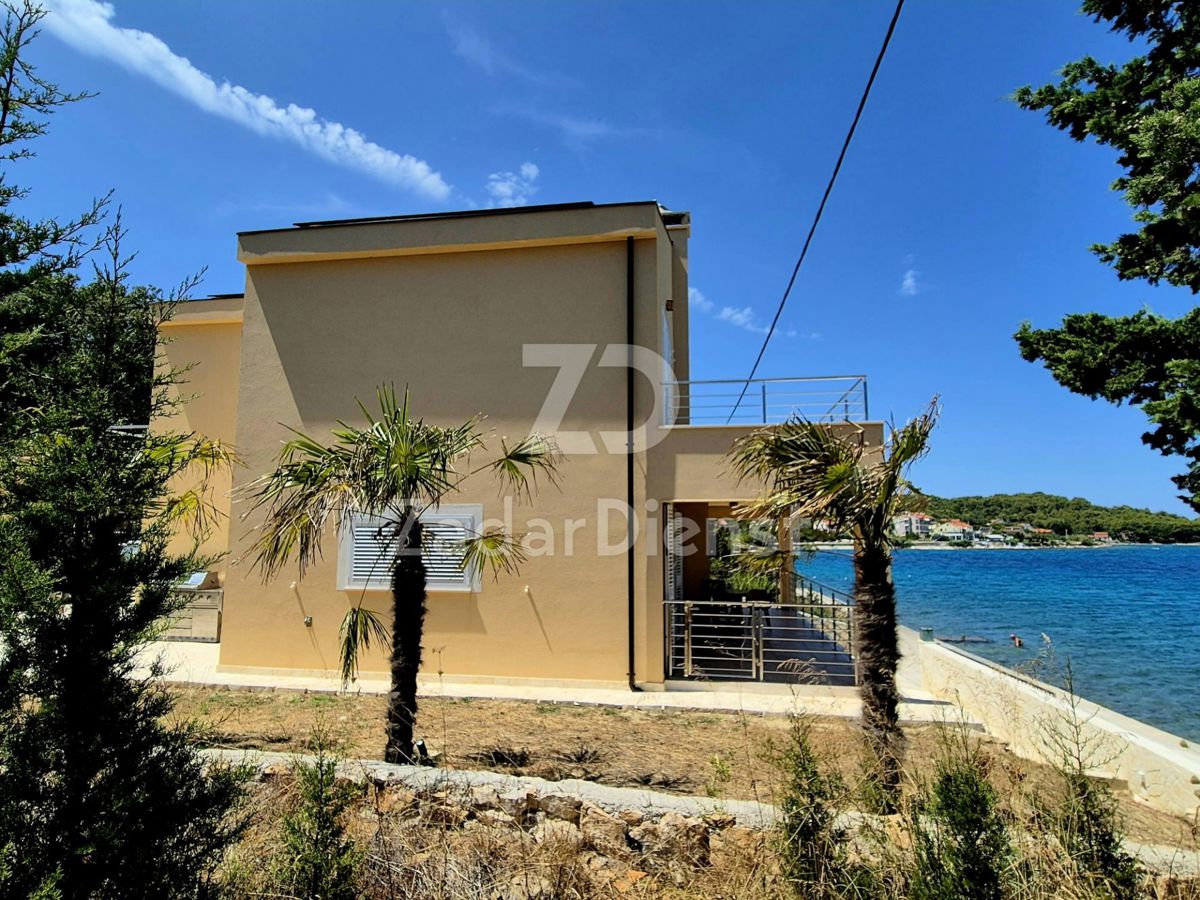 Casa moderna, prima fila sul mare - Mali Iž