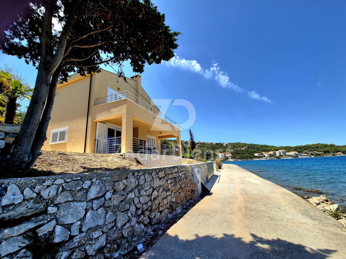 Casa moderna, prima fila sul mare - Mali Iž