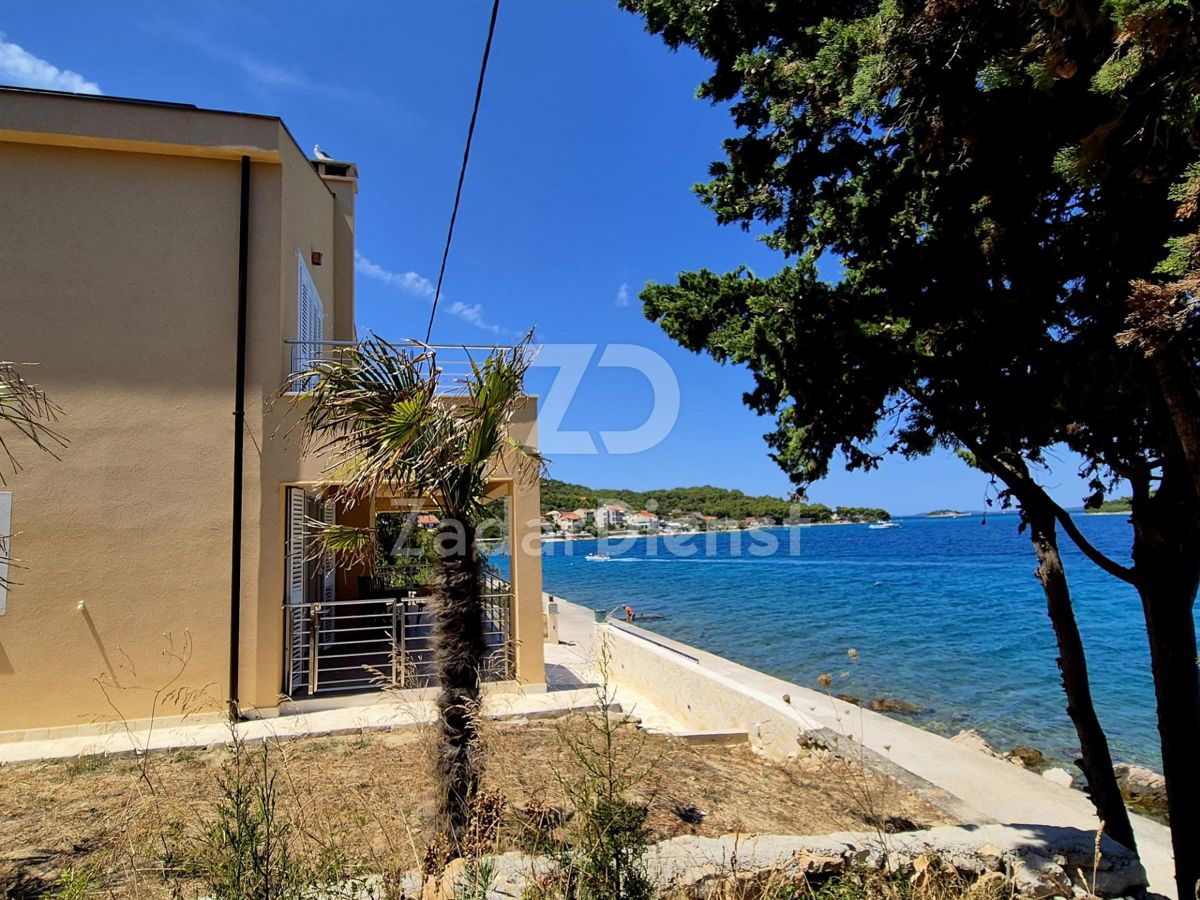 Casa moderna, prima fila sul mare - Mali Iž