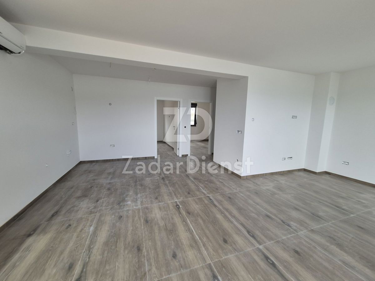 Appartamento moderno in prima fila sul mare sull'isola di Vir