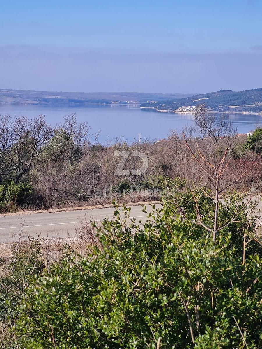 Terreno con permesso di costruzione - Maslenica