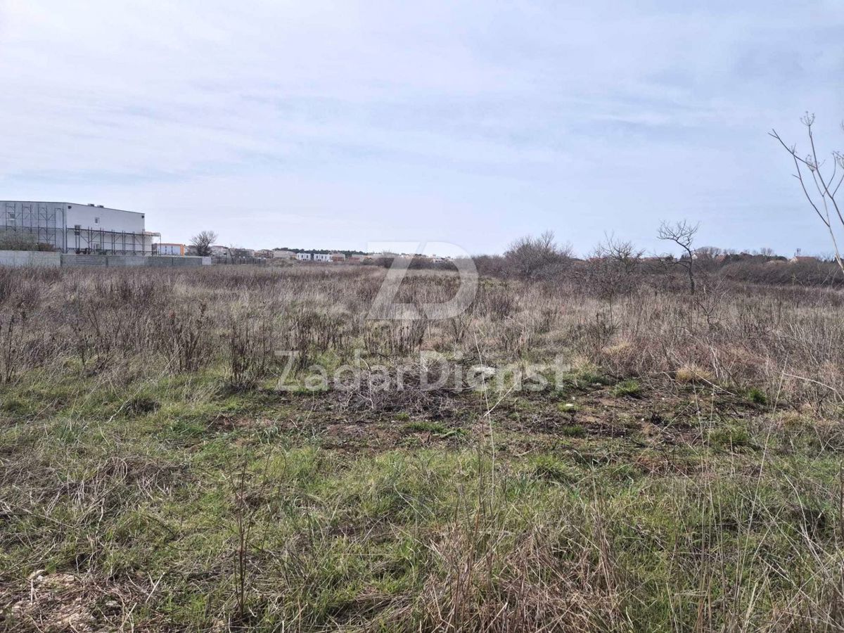 Terreno edificabile di 1462 m2 - Privlaka