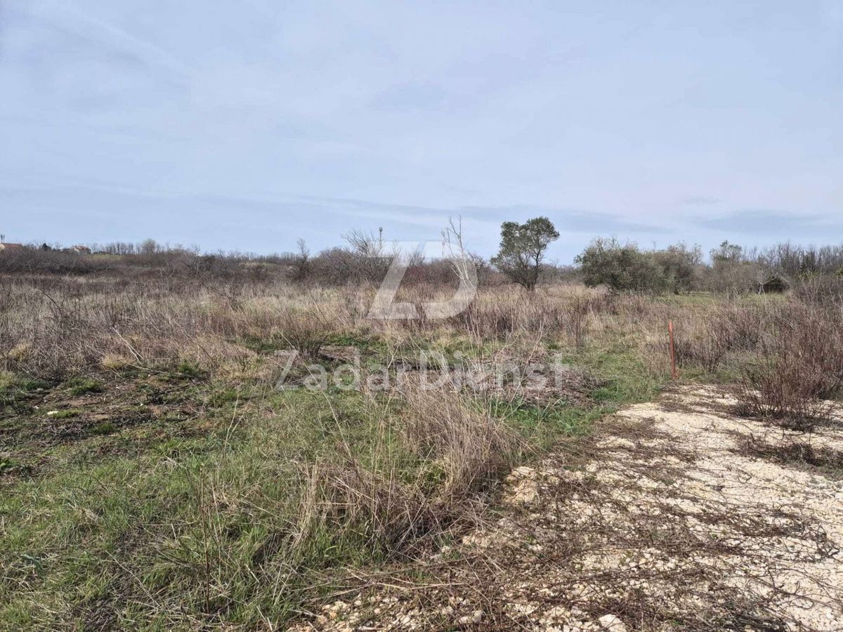 Terreno edificabile di 1462 m2 - Privlaka