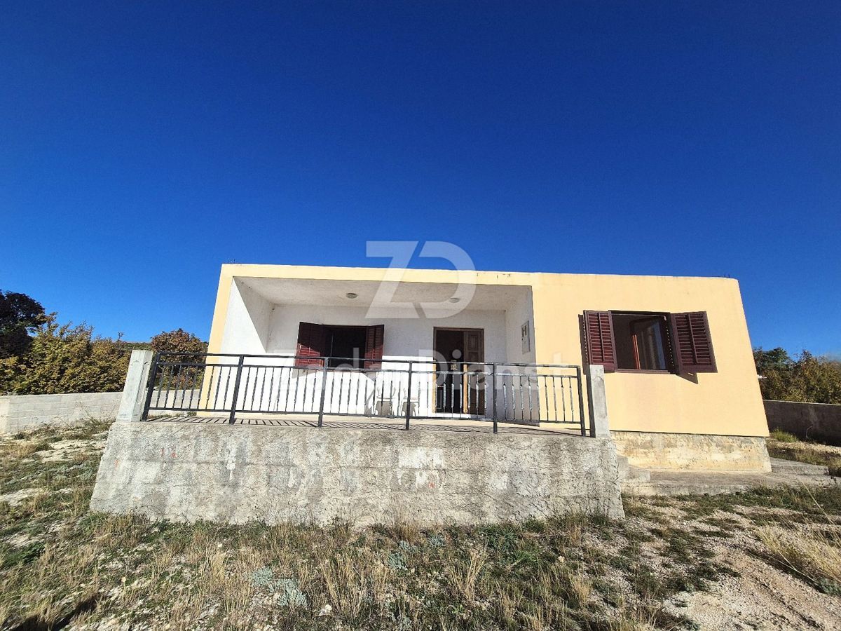 Casa con vista mare aperto a Maslenica