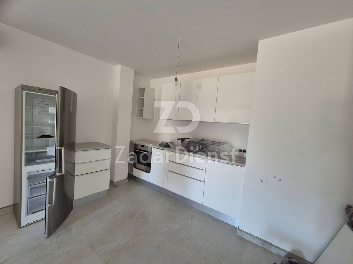 Appartamento al piano terra di 90 m2 a Sukošan