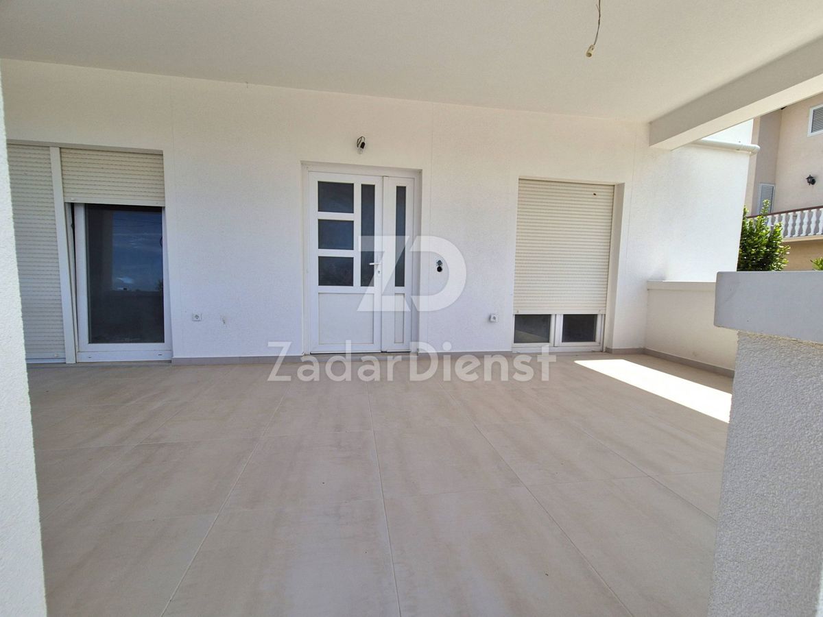 Appartamento al piano terra di 90 m2 a Sukošan