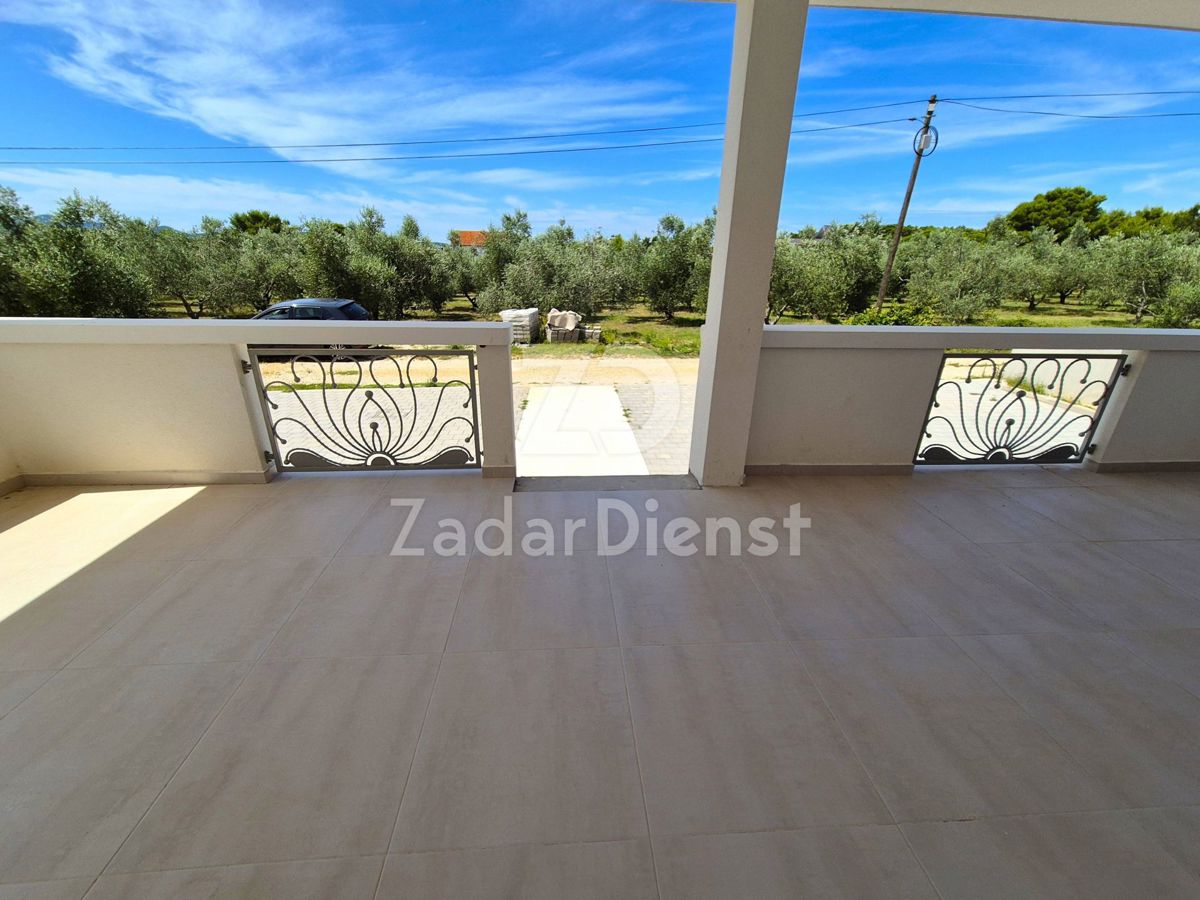 Appartamento al piano terra di 90 m2 a Sukošan