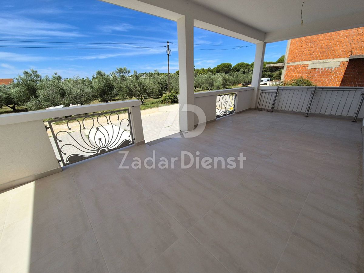 Appartamento al piano terra di 90 m2 a Sukošan