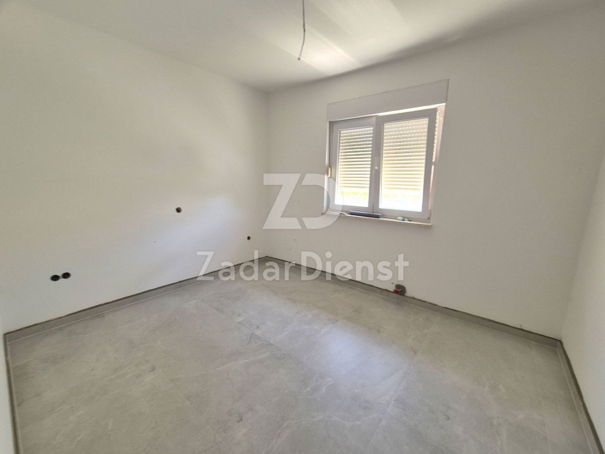 Appartamento al piano terra di 90 m2 a Sukošan