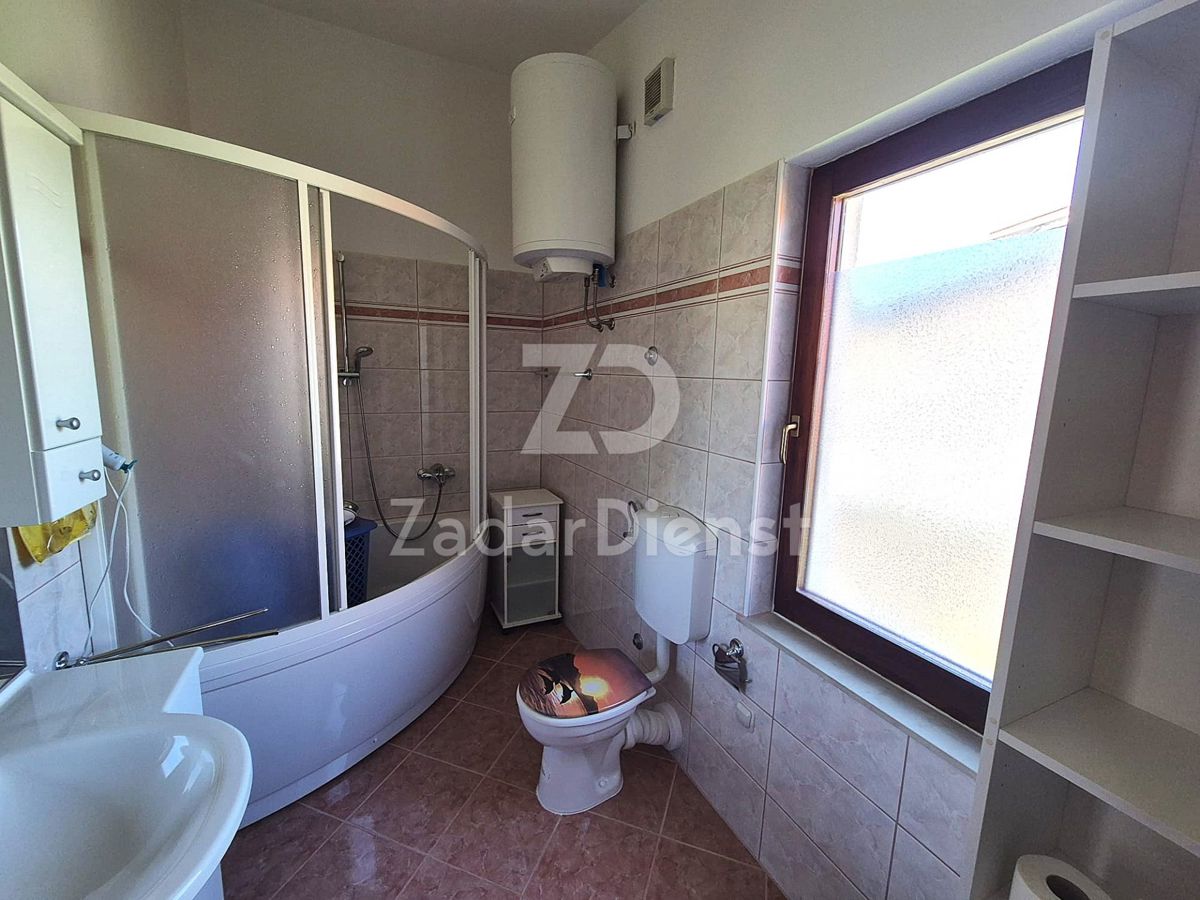 Casa con 3 unità abitative, a 300 m dal mare a Vir