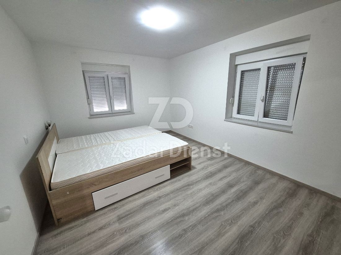 Casa con 3 unità abitative, a 150 m dal mare - Murter