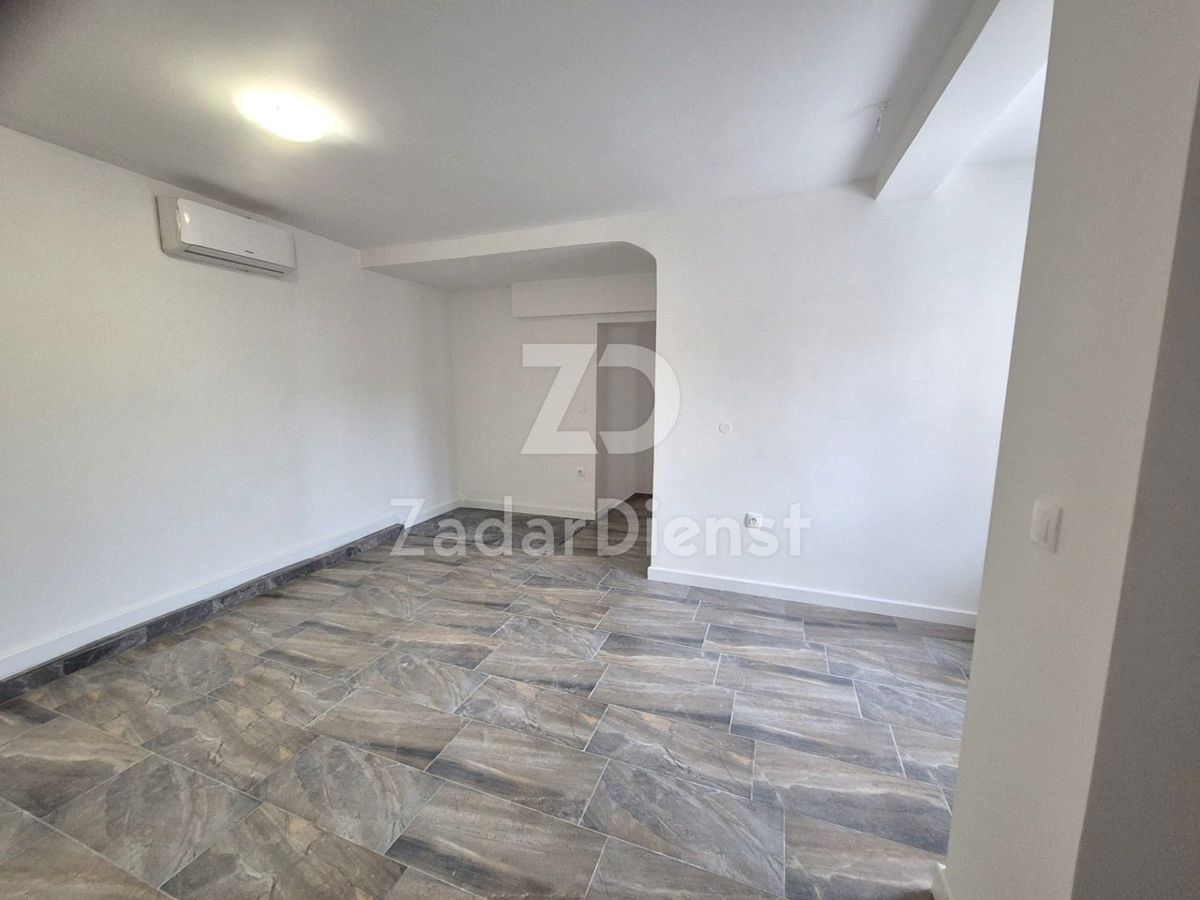 Casa con 3 unità abitative, a 150 m dal mare - Murter