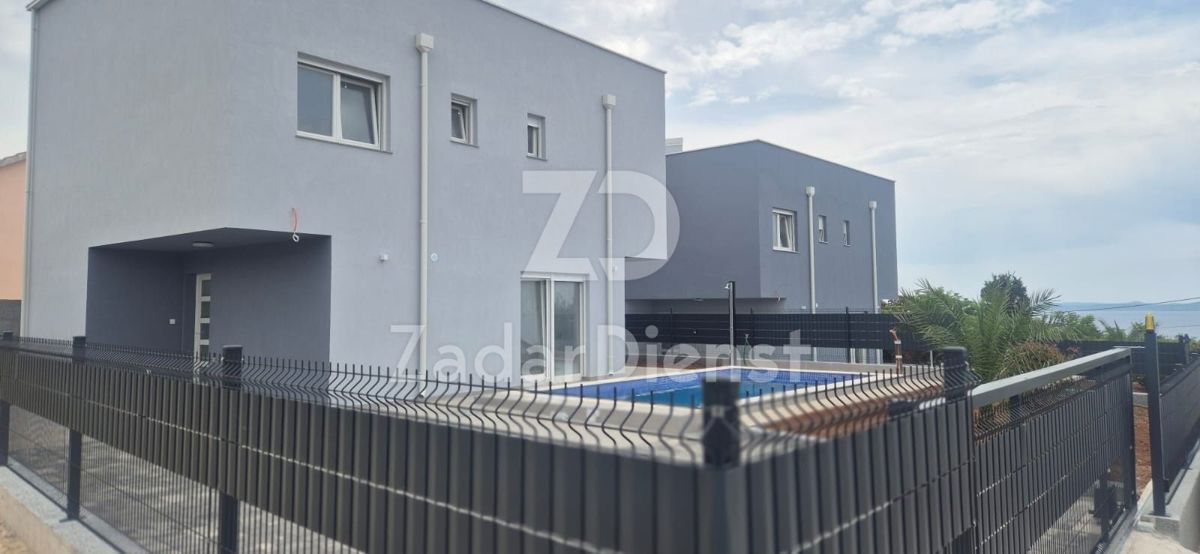 Villa con piscina "NEW BUILDING" di 121,94 m2 - Vir