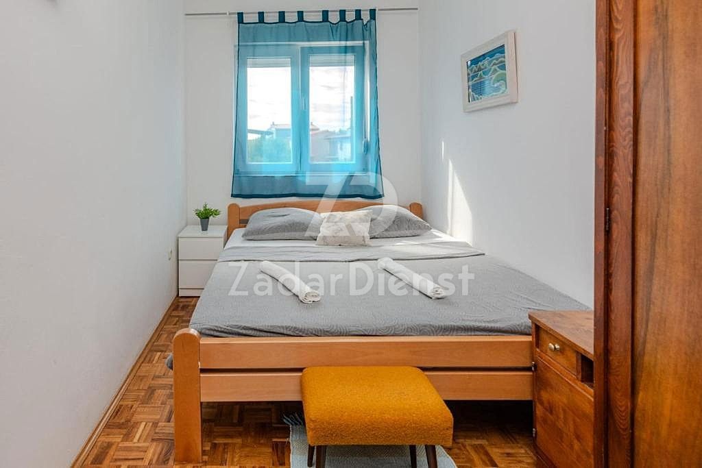 Casa indipendente a tre piani con 3 unità abitative