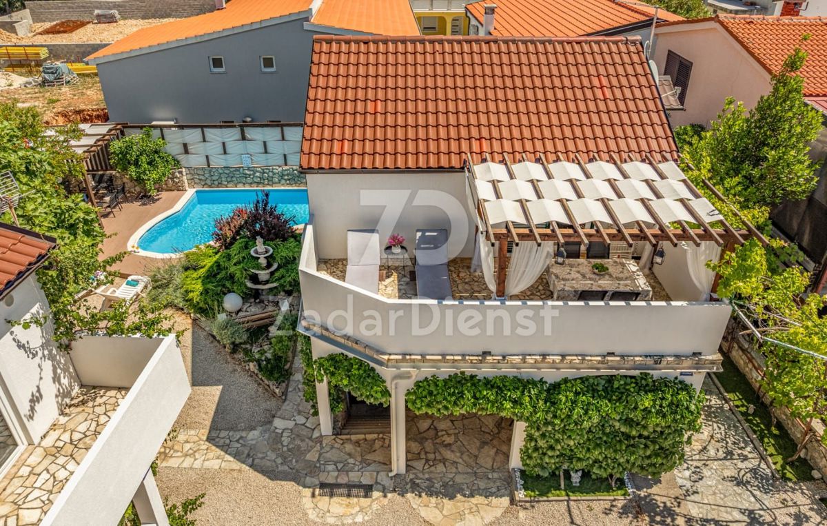 Bellissima casa con piscina vicino al mare