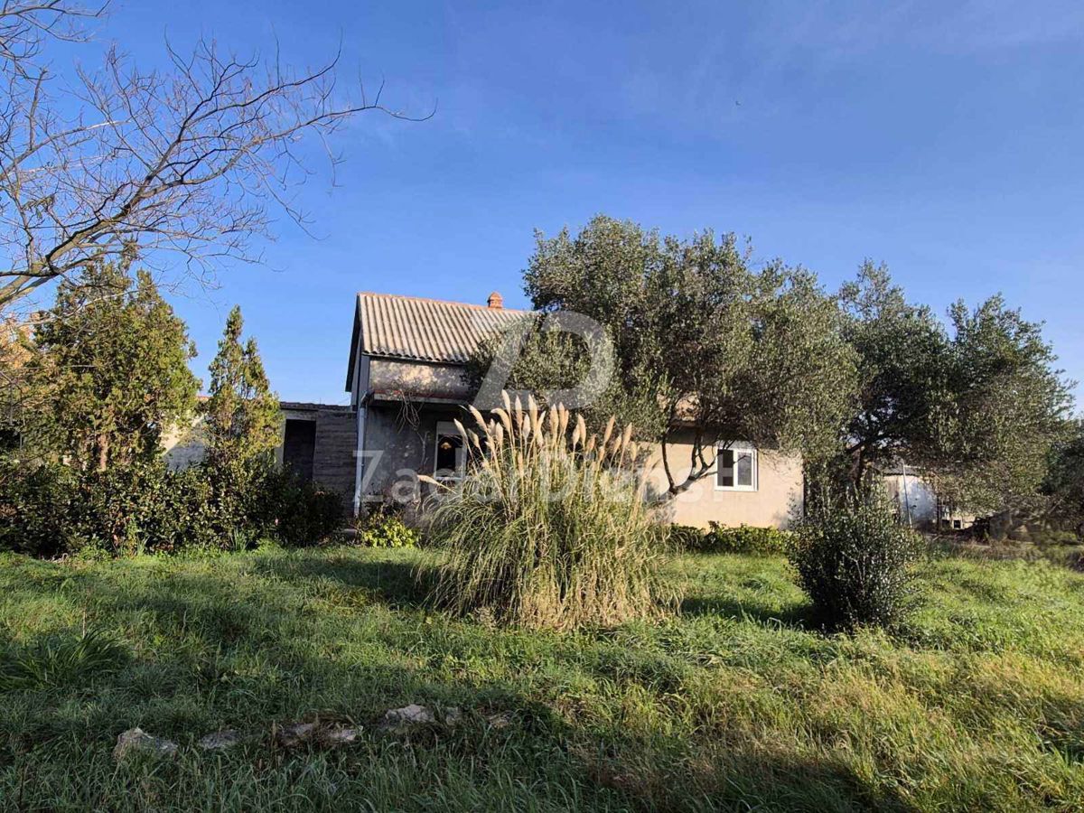 Casa con ampio giardino in ottima posizione