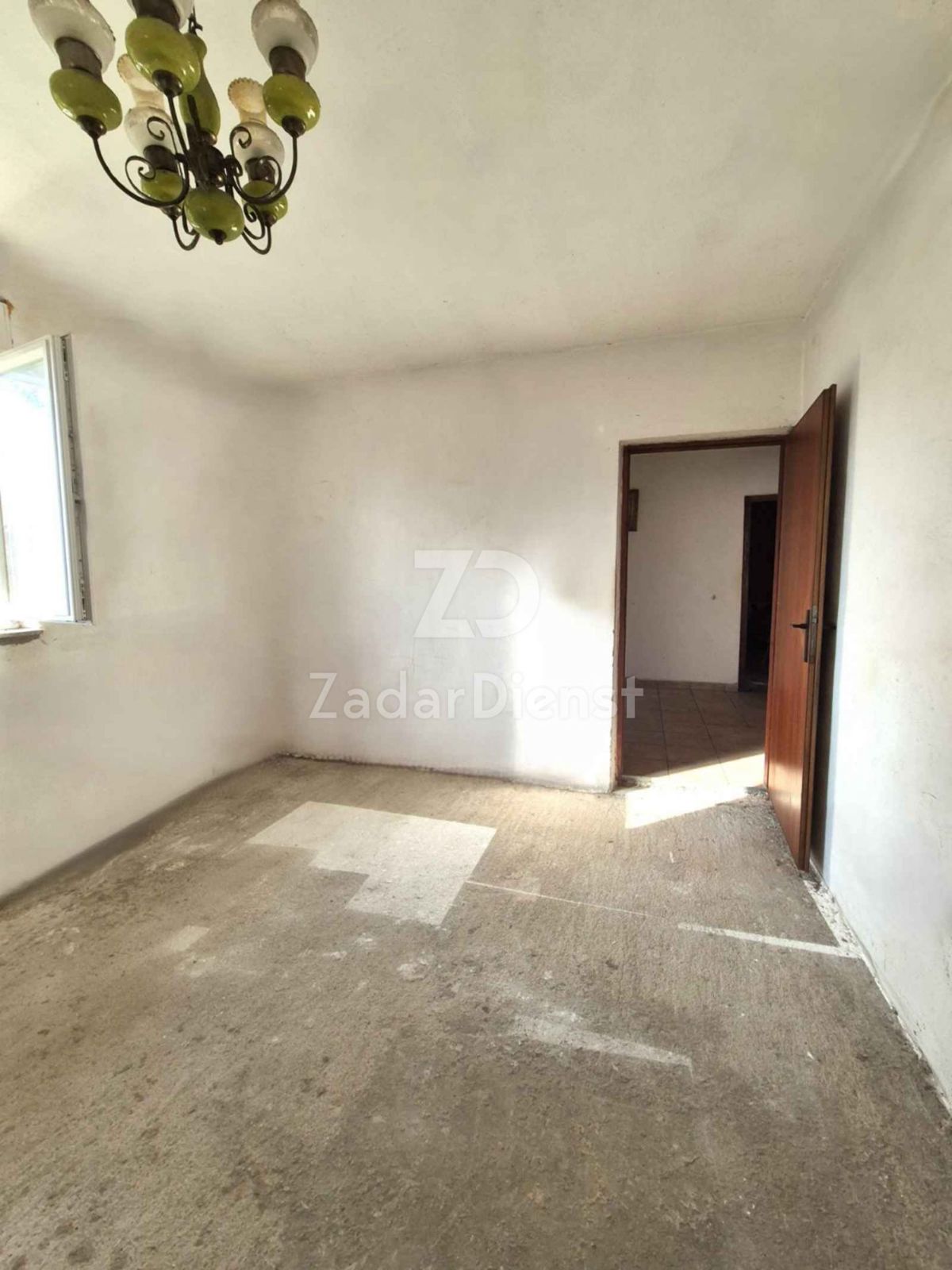 Casa con ampio giardino in ottima posizione