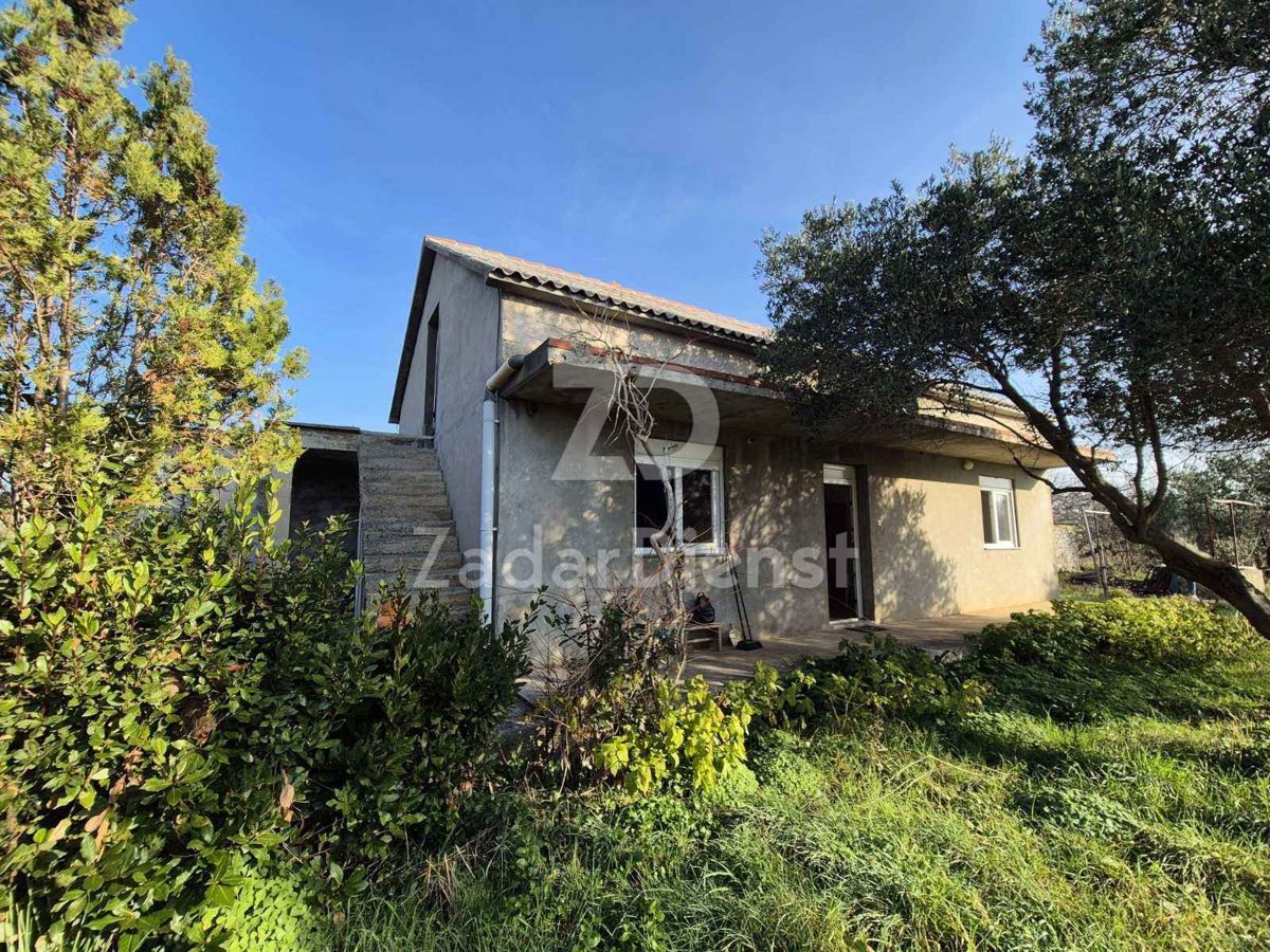 Casa con ampio giardino in ottima posizione