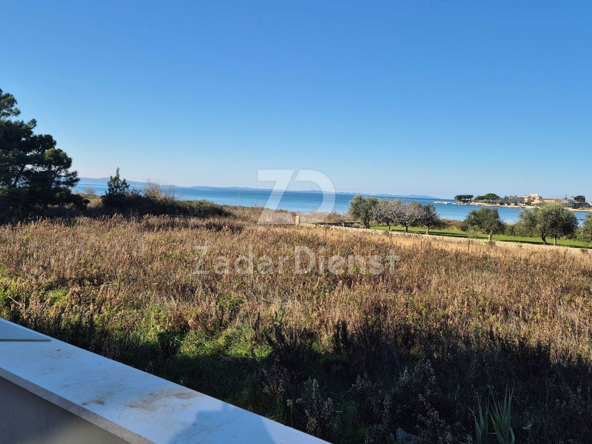 Villa moderna con piscina di 179,58 m2 a Privlaka