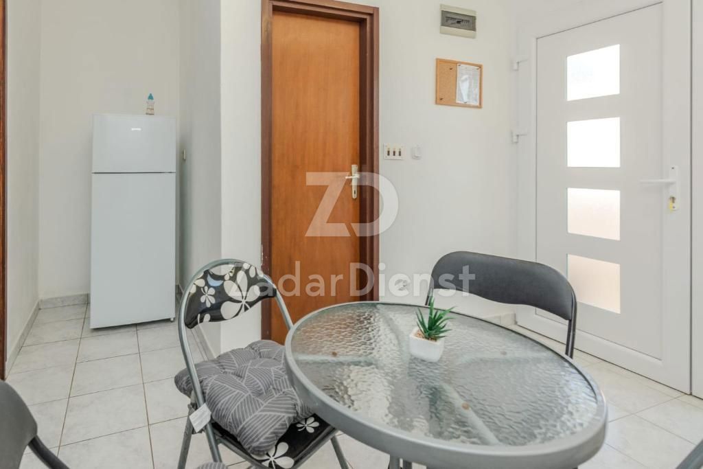 Casa con 3 unità abitative in ottima posizione sull'isola di Vir