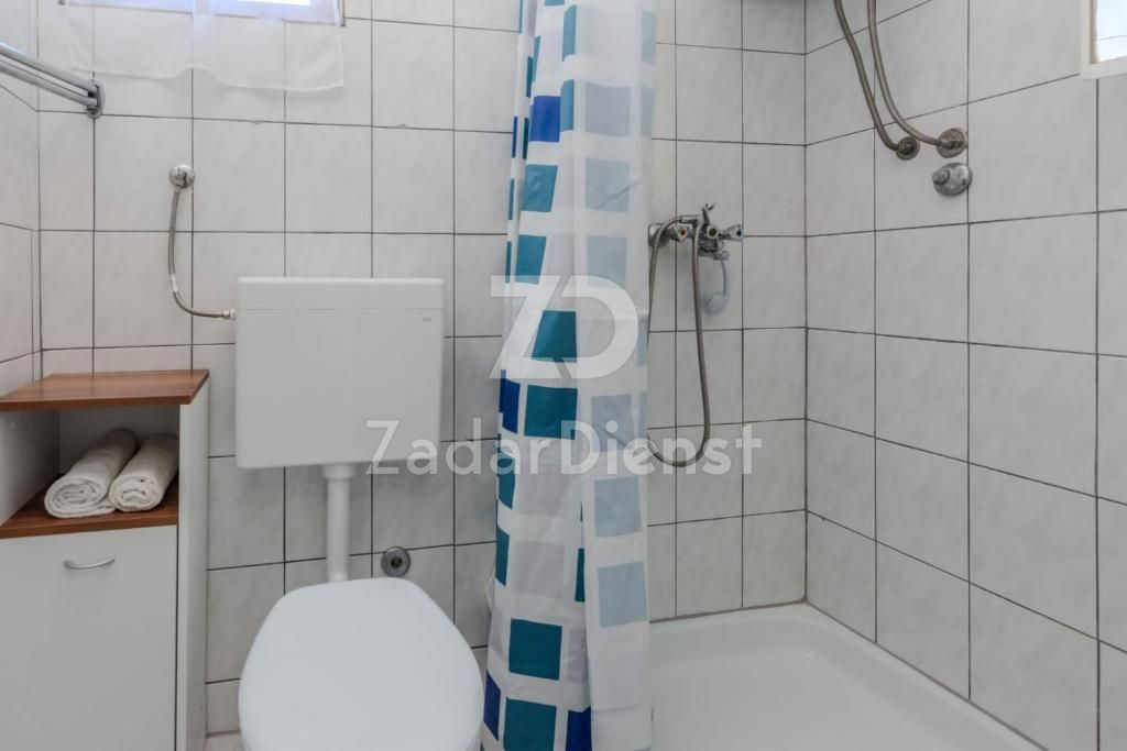 Casa con 3 unità abitative in ottima posizione sull'isola di Vir