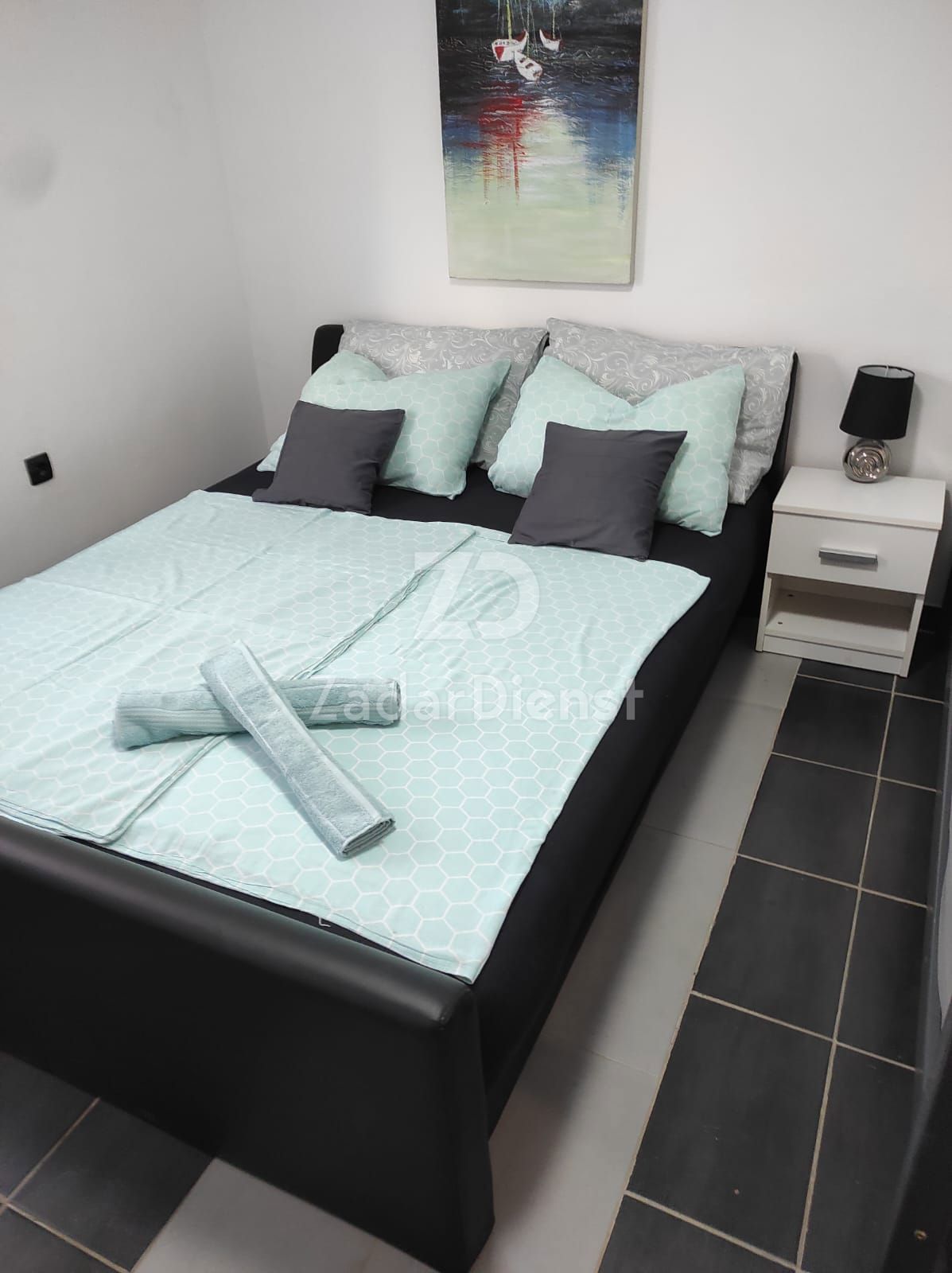 Casa con 4 appartamenti e una splendida terrazza sul tetto a Vir