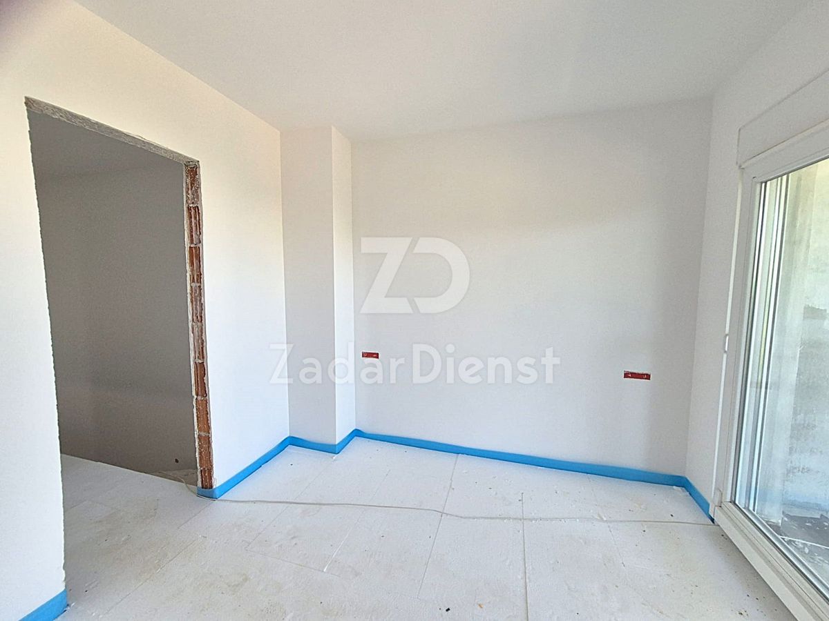 Villa moderna con piscina e vista sul mare a Privlaka