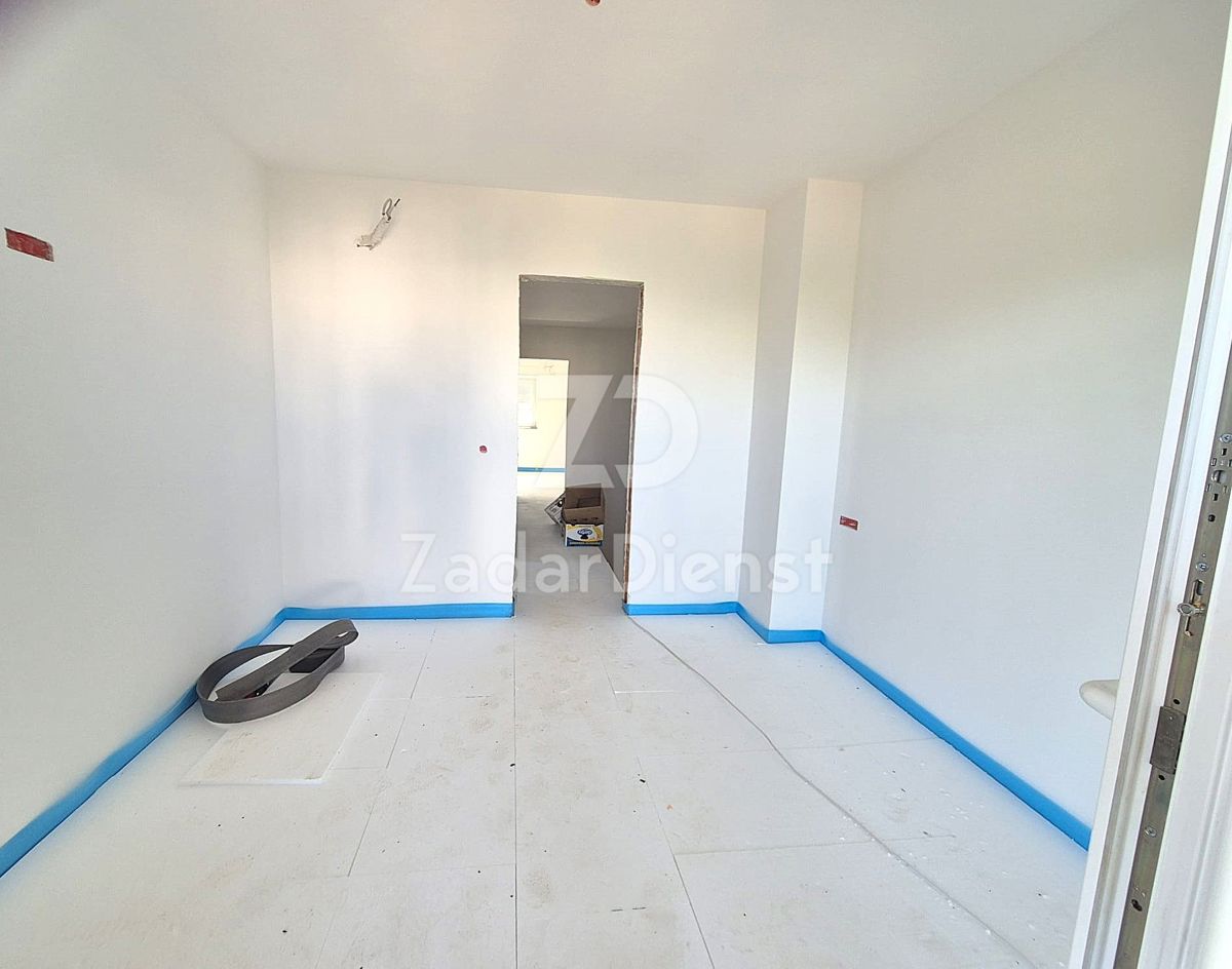 Villa moderna con piscina e vista sul mare a Privlaka