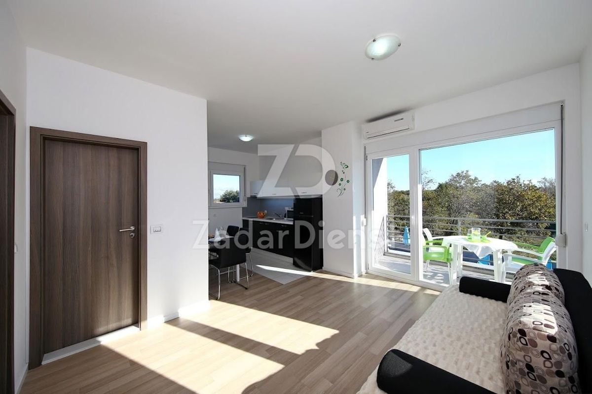 Bella e attrezzata casa con piscina a Zaton