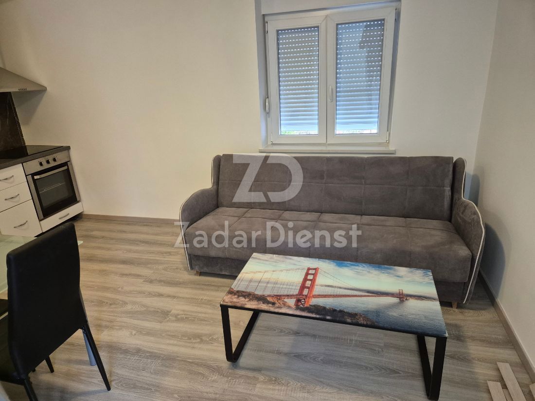 Casa con 3 unità abitative, a 150 m dal mare - Murter