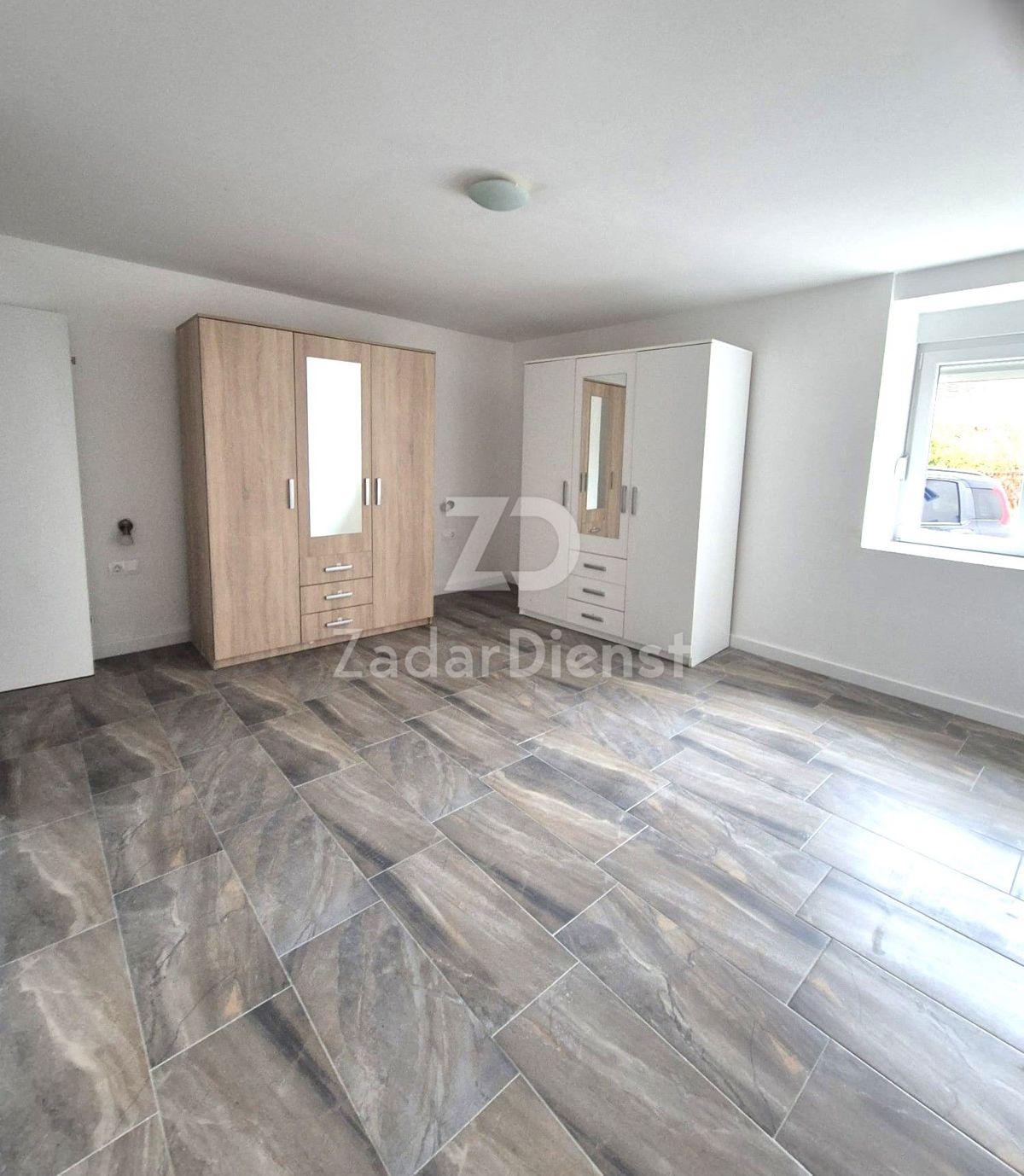 Casa con 3 unità abitative, a 150 m dal mare - Murter