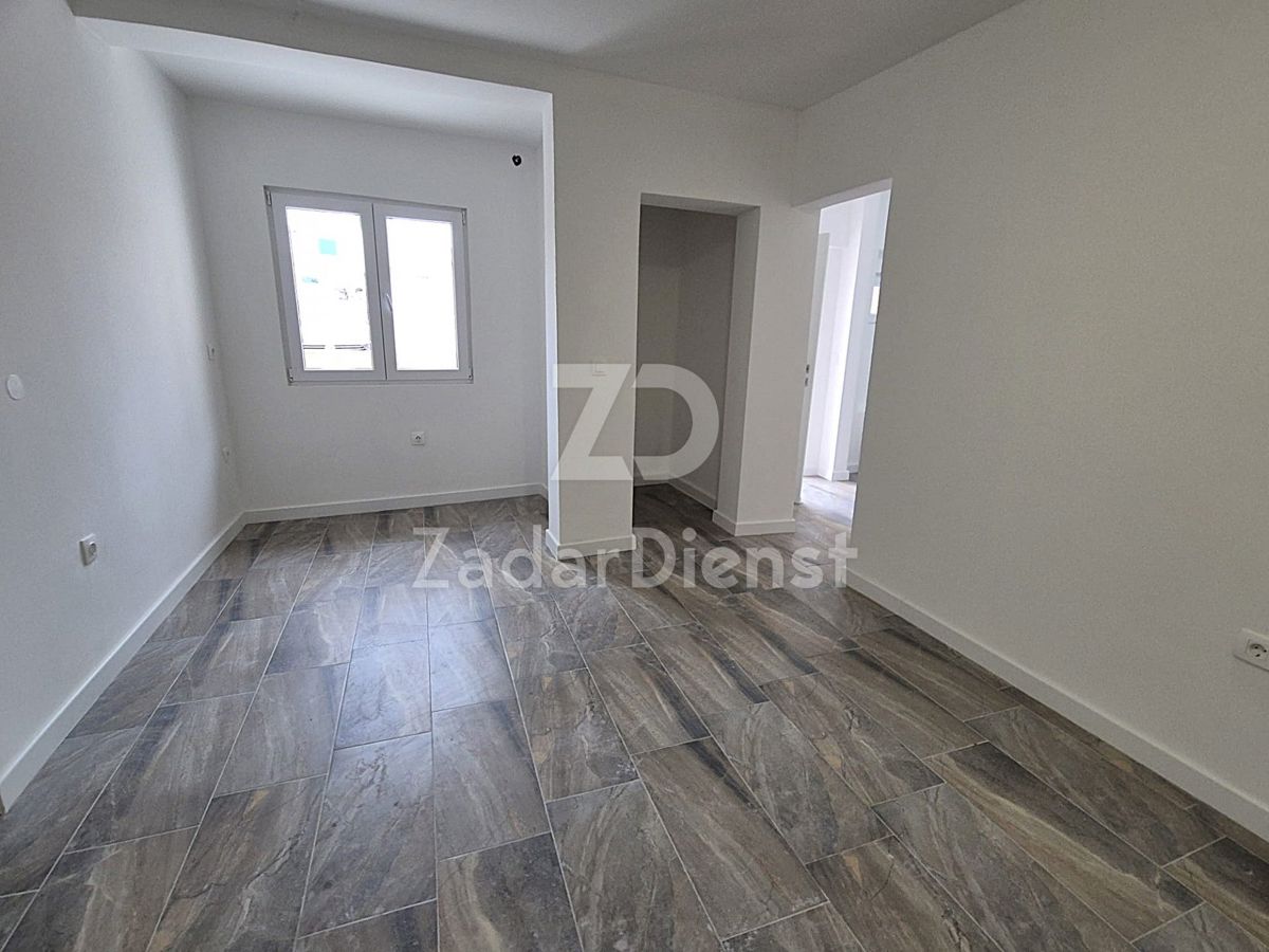 Casa con 3 unità abitative, a 150 m dal mare - Murter