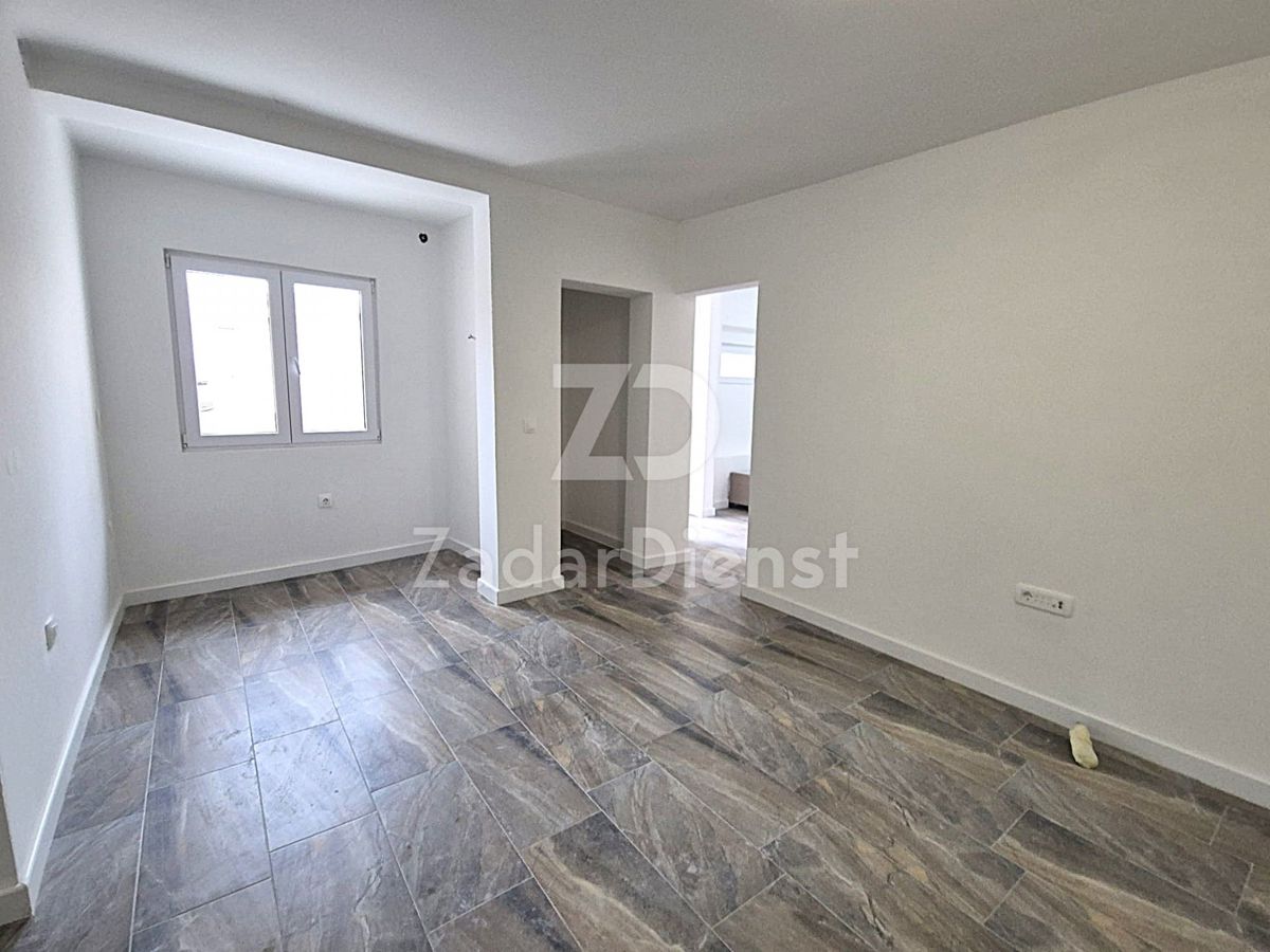 Casa con 3 unità abitative, a 150 m dal mare - Murter