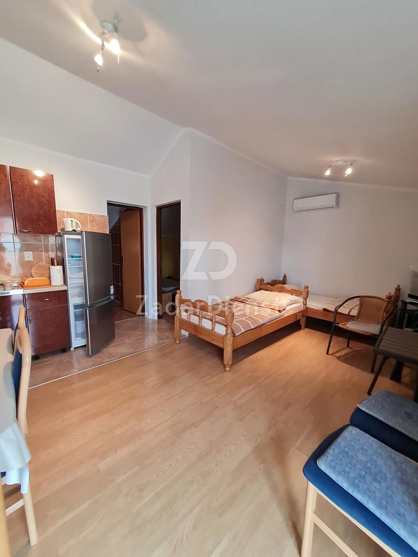 Casa indipendente di 170m2, con 3 unità abitative - Karin